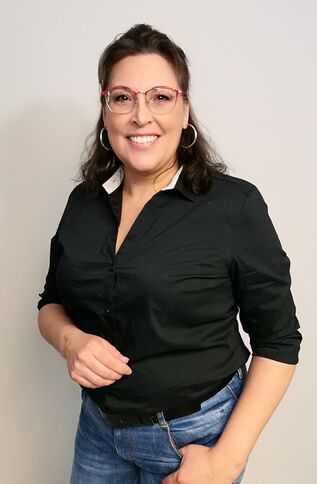 Sharon Brenner - zert. Fachwirtin Visual Merchandising & Retail Coach Sharon Brenner - zert. Fachwirtin Visual Merchandising & Retail Coach